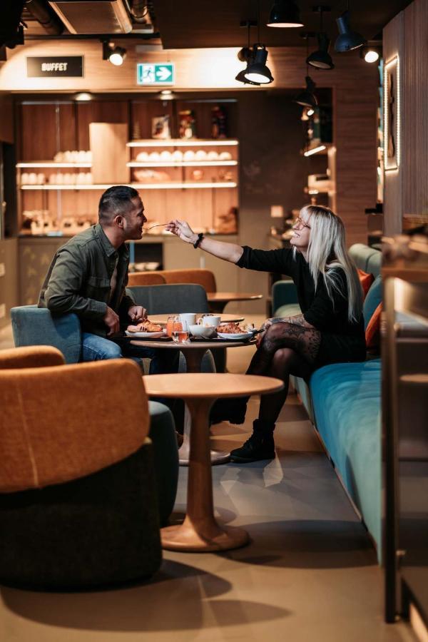 Moxy Sion Hotel ภายนอก รูปภาพ